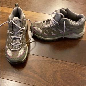NWOT NorthFace Trail Sneaker